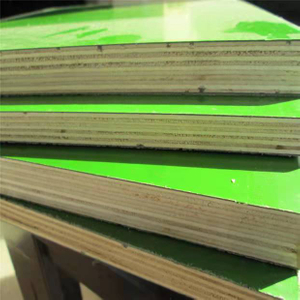 hot sale pvc building materials green plastic film faced plywood 18mm wood core plywood boards